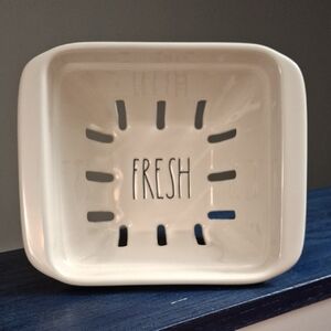 🍓 Rae Dunn FRESH Ceramic Fruit Bowl 🫐